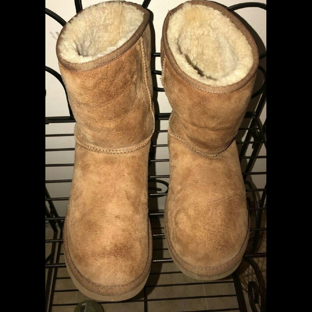 TWO PAIR BUNDLE chestnut uggs